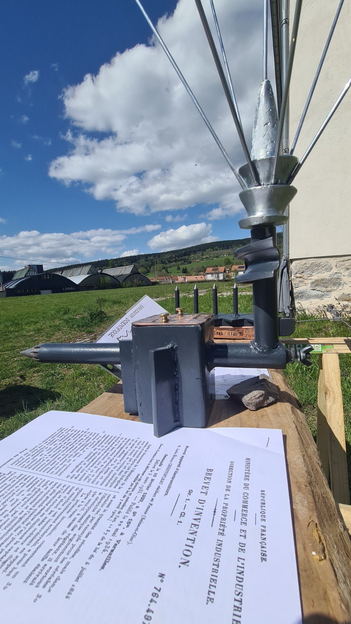 Appareil avec brevet